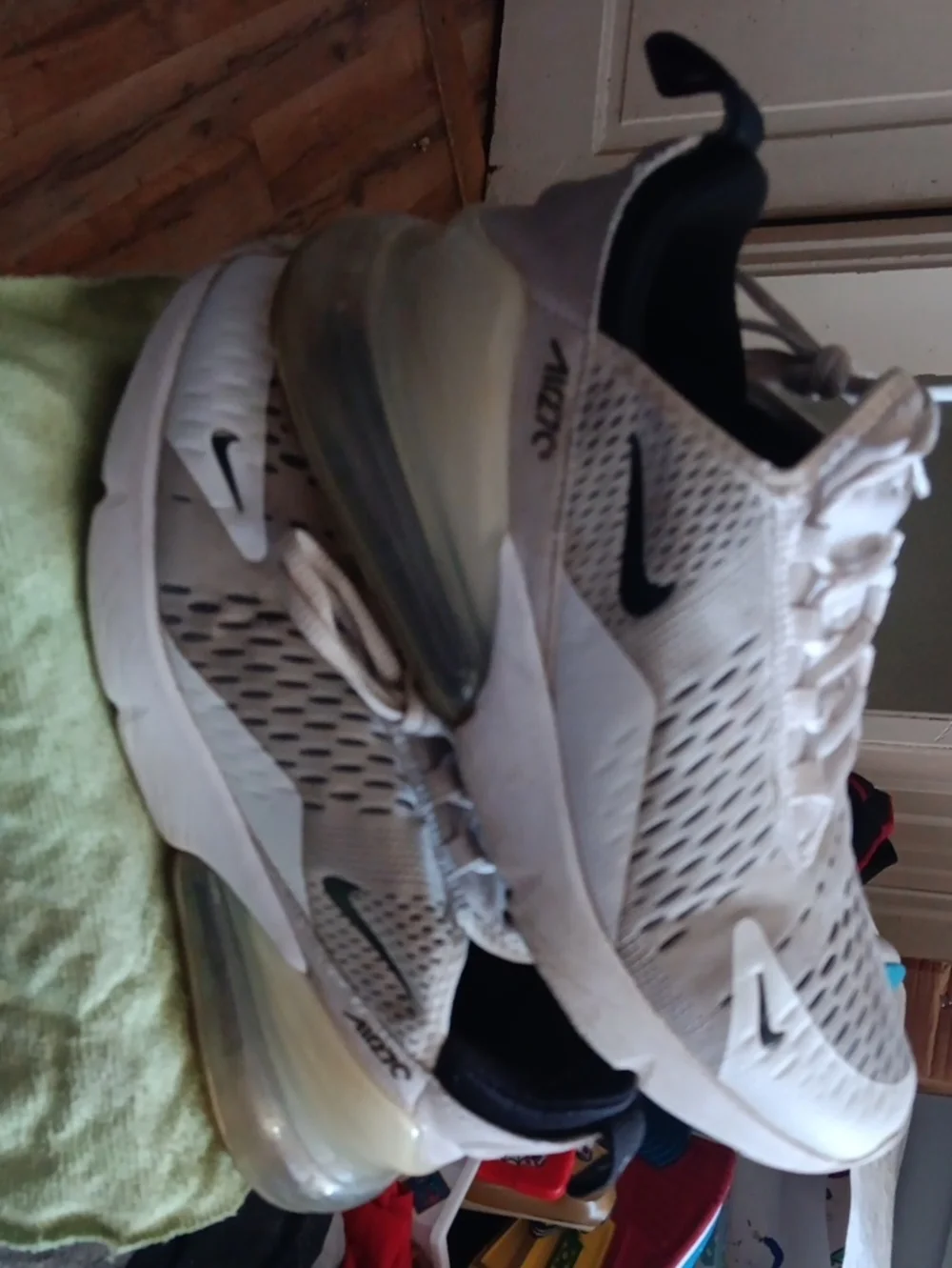 Nike Men’s White/Black Air Max Sport Sneakers
